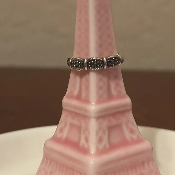 Women's Beautiful Marcasite Sterling Silver Ring Size 7 EUC - Picture 6 of 11